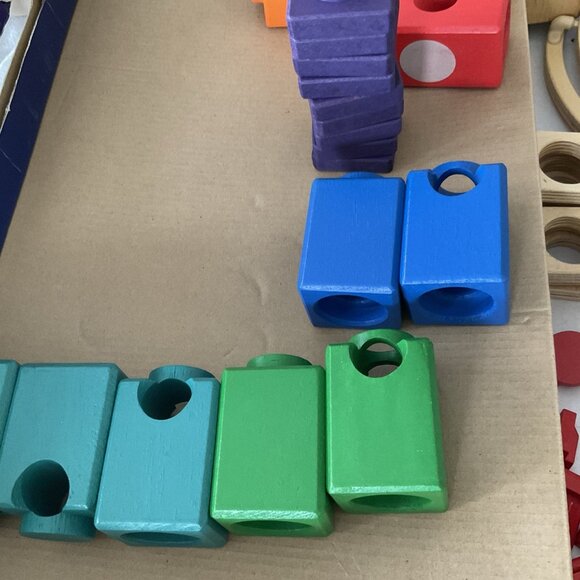 Hape Quadrilla Wooden Marble Run Construction Basic Cor Set  Hape Quadrilla Wooden Marble Run Construction Basic Cor Set Excellent Condition